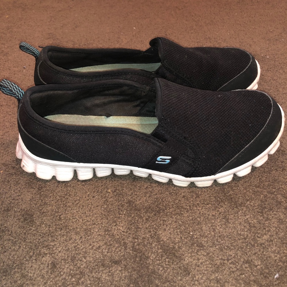Skechers Slip-on Sneakers